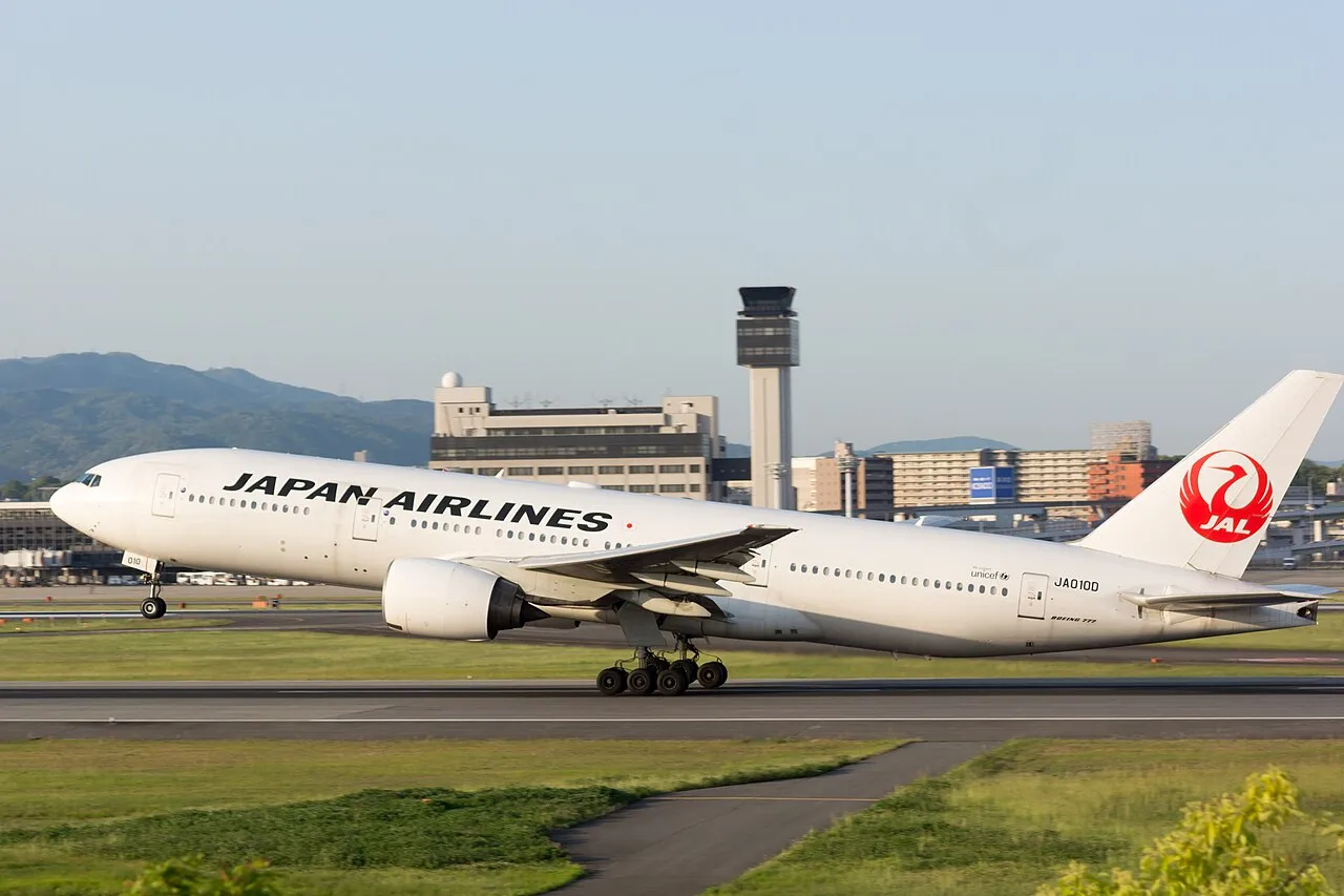JAL 777-200の機体