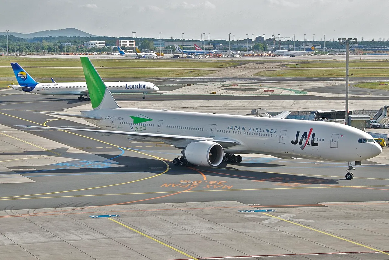 JAL 777-300ER aircraft