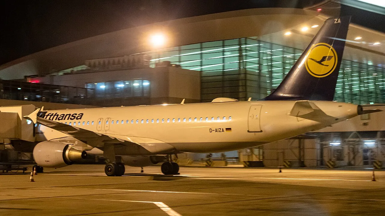 Lufthansa A320-200の機体