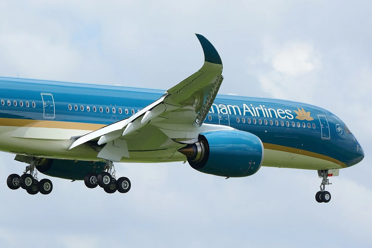 Vietnam Airlines A350-900 VN-A886