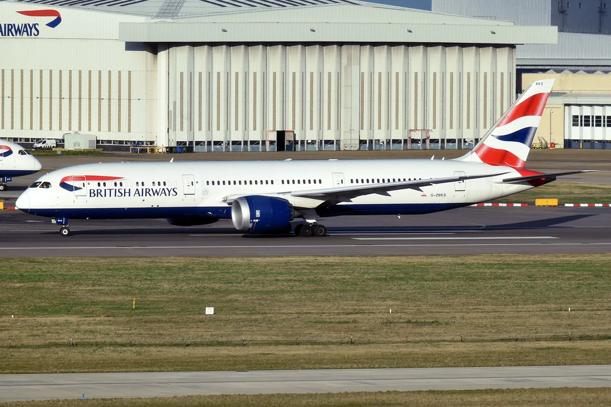 British Airways Boeing 787-9 at Heathrow