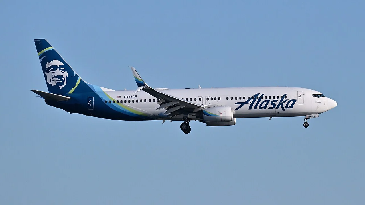 Alaska Airlines Boeing 737-800; illustrative aircraft photograph