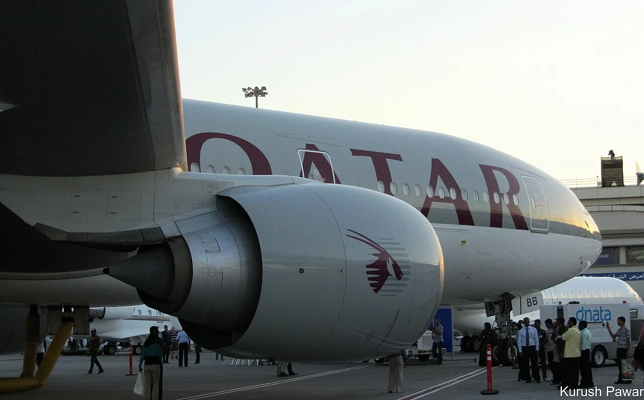 Qatar Airways Boeing 777-200LR; related aircraft photograph