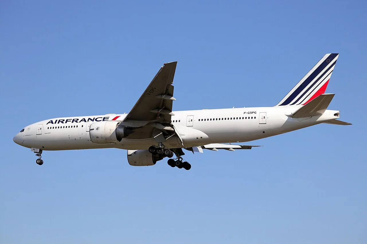 Air France Boeing 777-200ER; related aircraft photograph