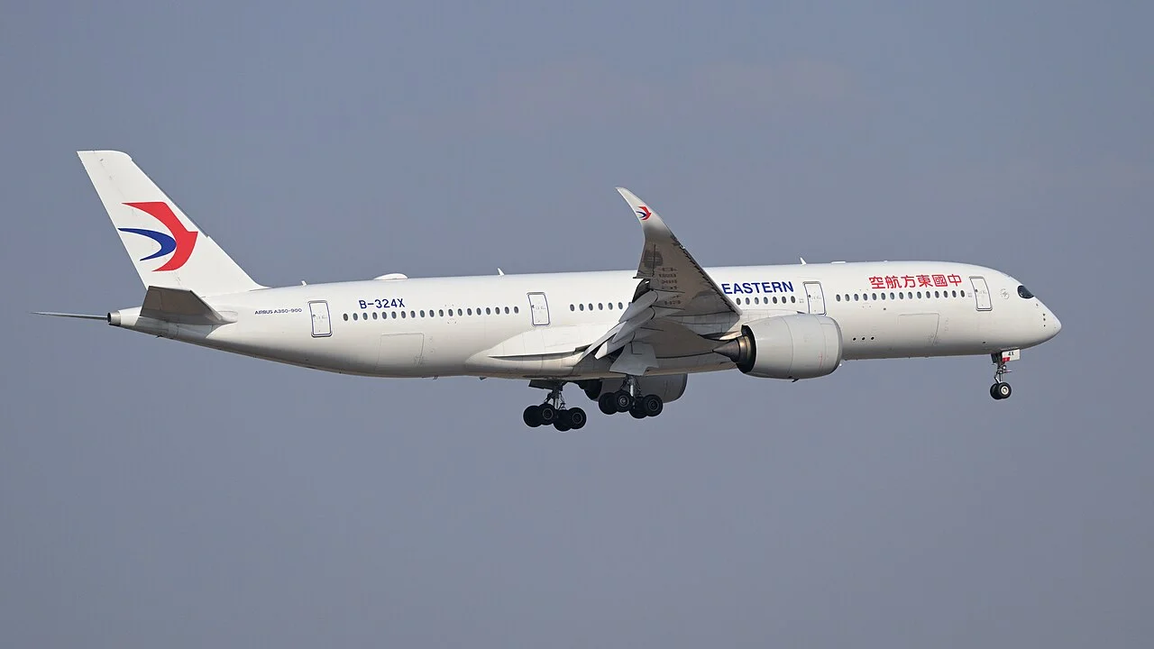 中国東方航空のAirbus A350-900（関連する機体の写真）