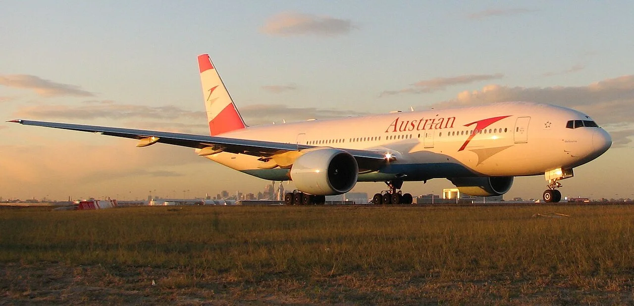 Austrian Airlines Boeing 777-200ER; related aircraft photograph