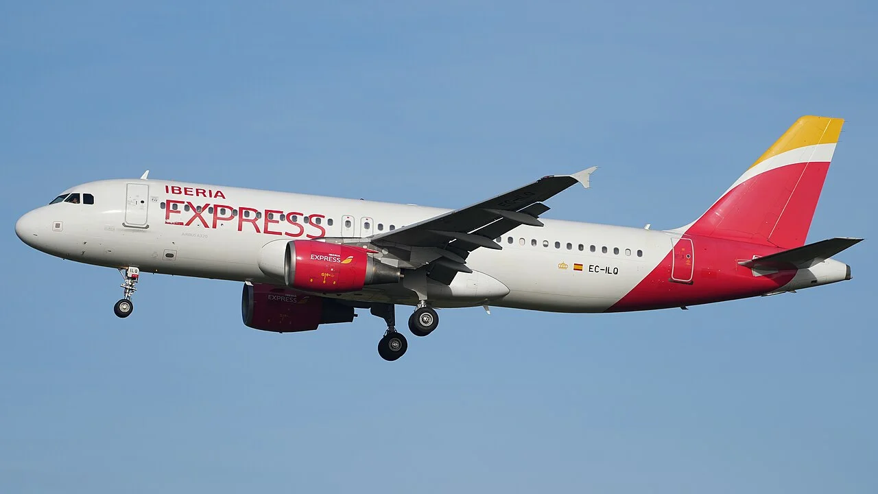 Iberia Express Airbus A320-200; related aircraft photograph