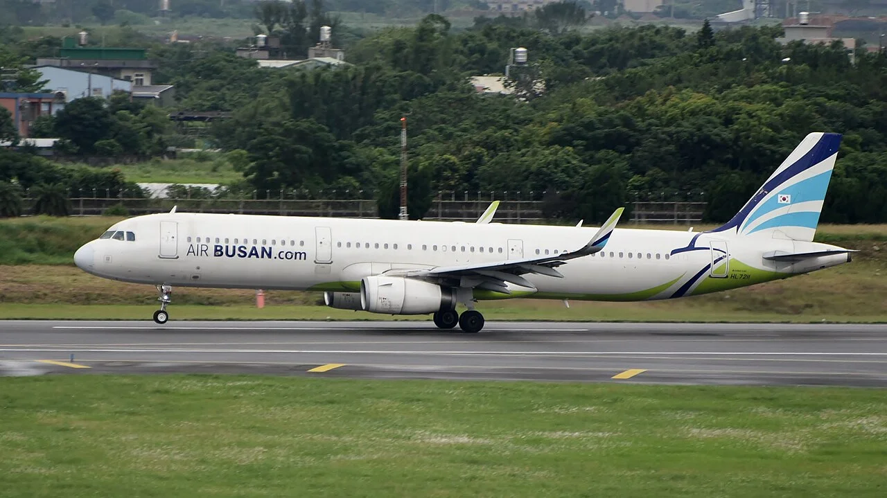 エアプサンのA321（同社の関連機体写真。記事のA321neoとは異なります）