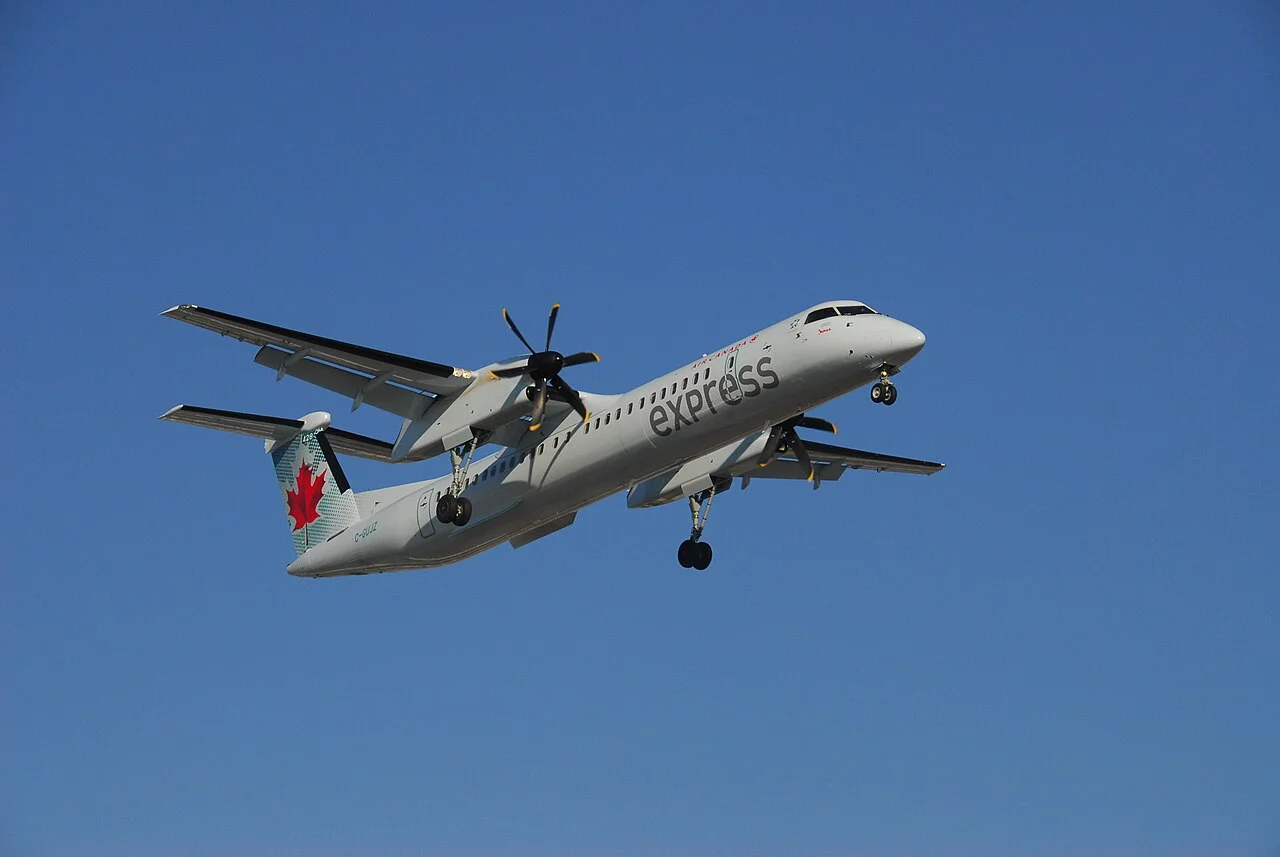 Air Canada De Havilland Dash 8 Q400; related aircraft photograph
