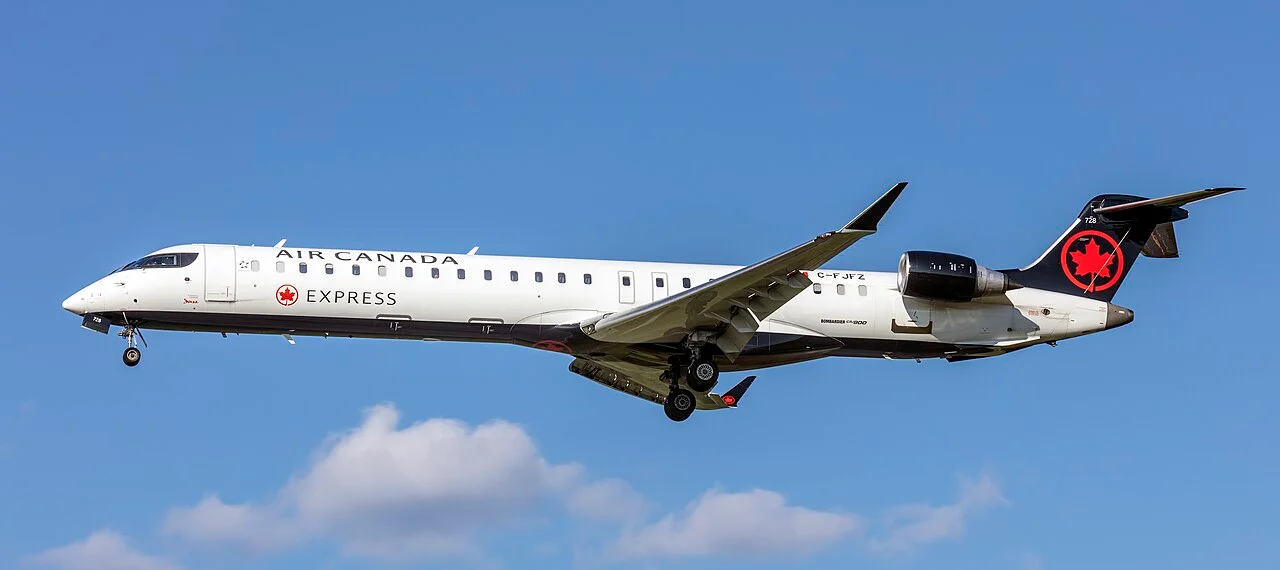 Air Canada Bombardier CRJ900; related aircraft photograph
