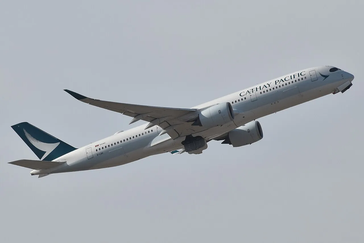 Cathay Pacific Airbus A350-900の機体参考写真