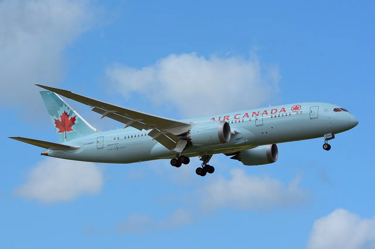 Air Canada Boeing 787-8の機体参考写真