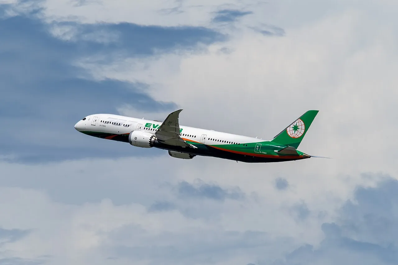 EVA Air Boeing 787-9
