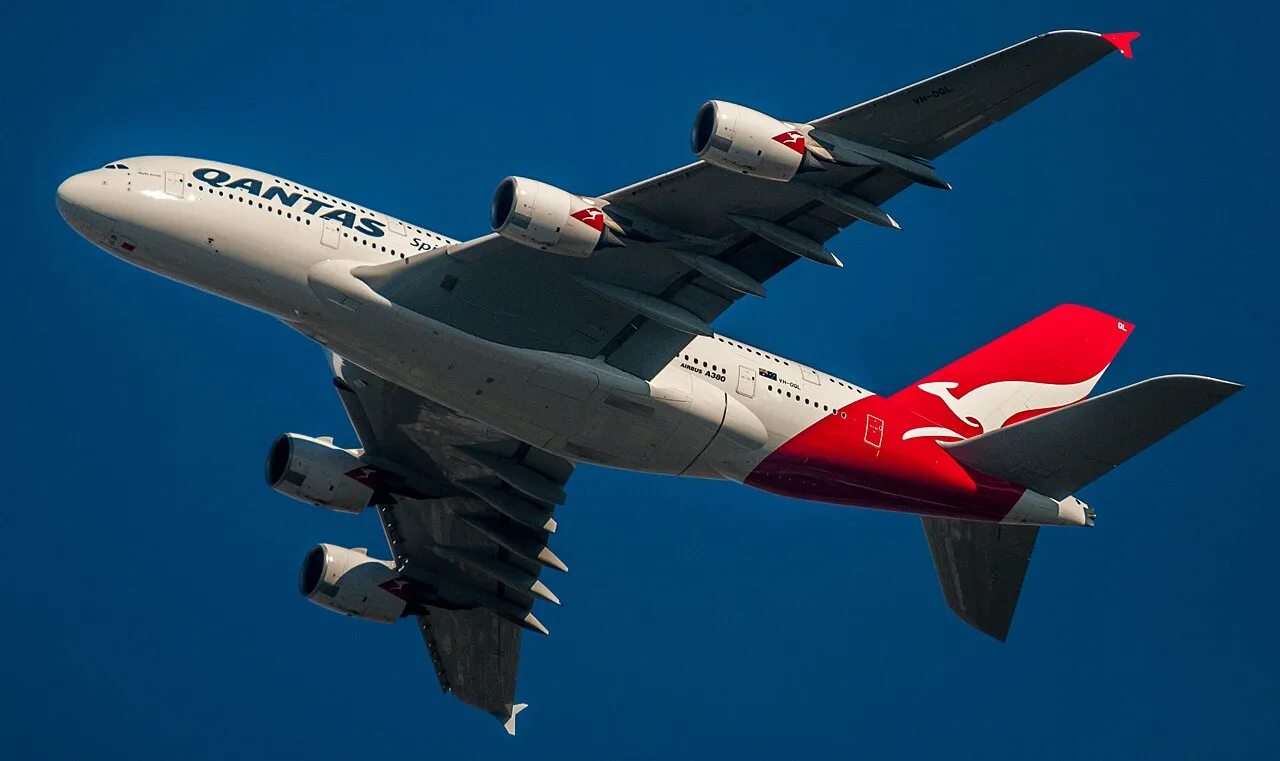 Qantas Airbus A380の参考機体写真