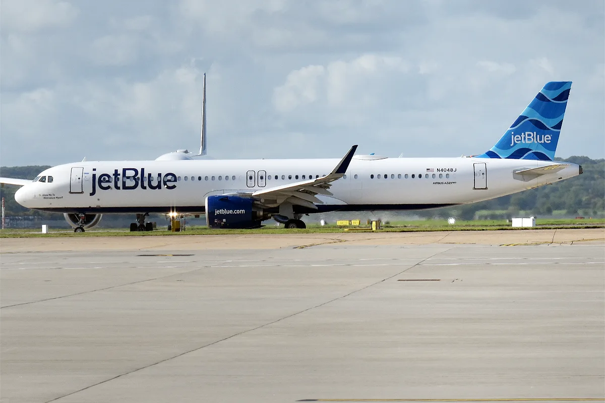 JetBlue Airbus A321lrの参考機体写真