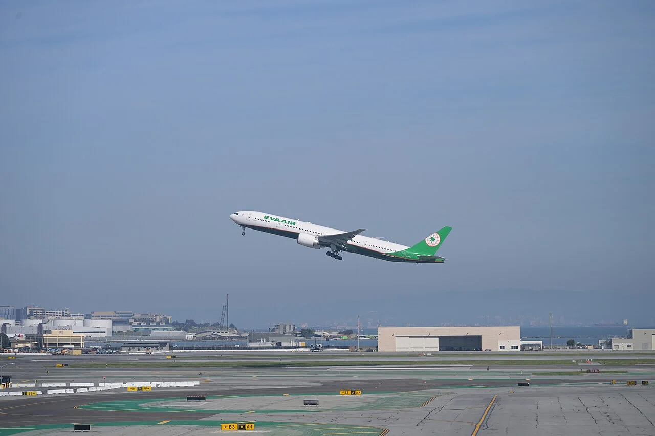 EVA Air Boeing 777の機体参考写真