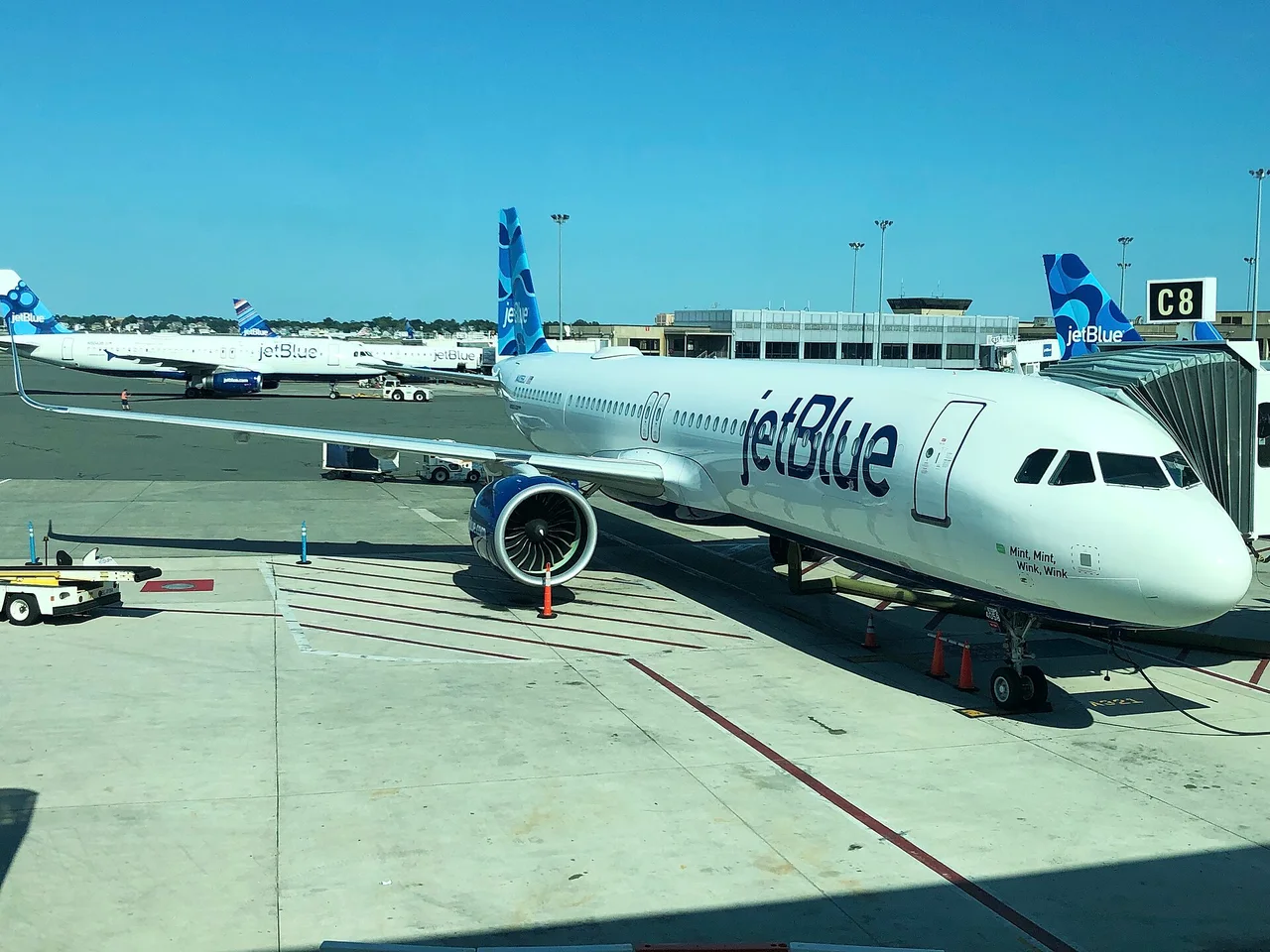 JetBlue Airbus A321LR; illustrative reference photograph, not the author’s flight
