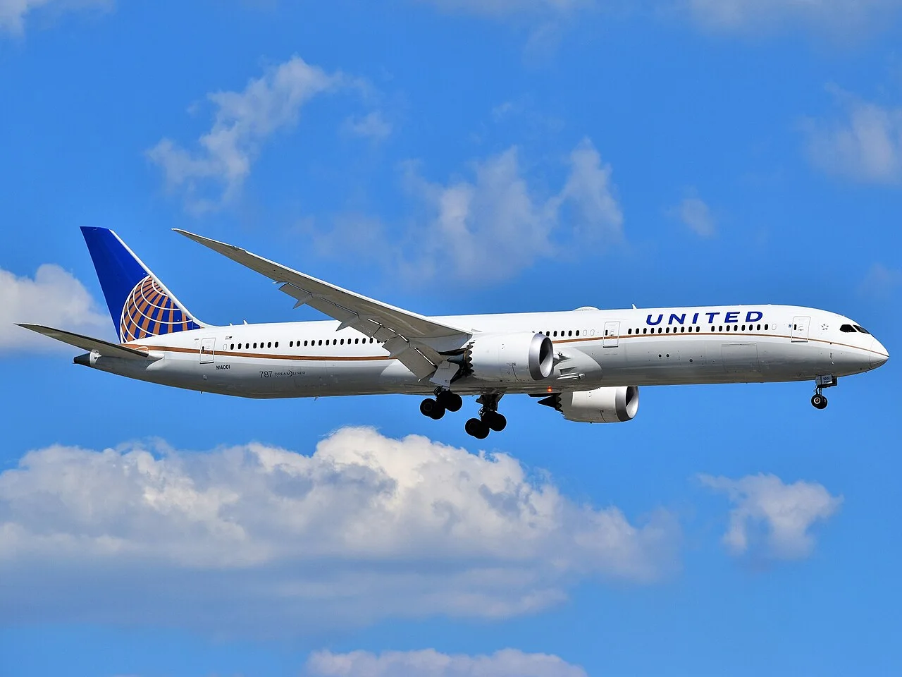 United Airlines Boeing 787-10; illustrative reference photograph, not the author’s flight
