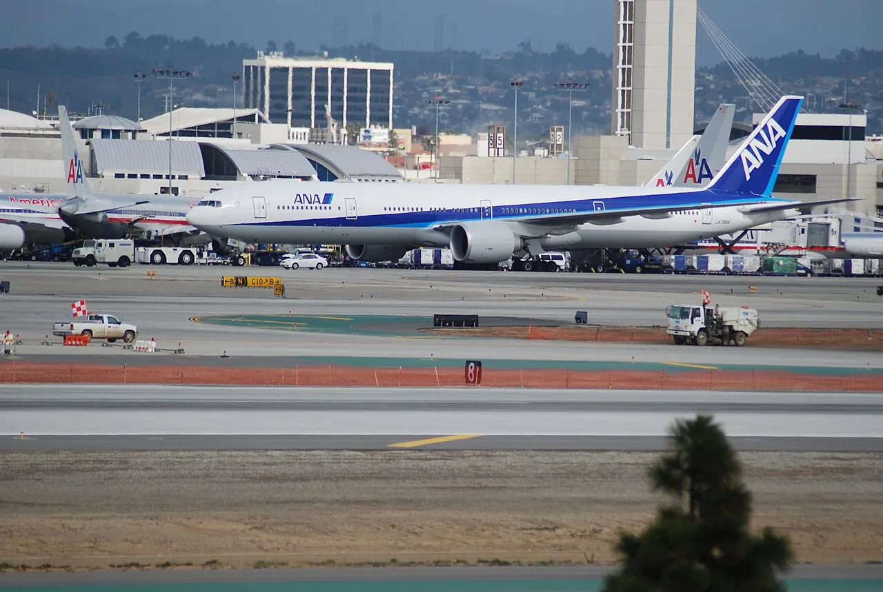 ANA Boeing 777-300ER