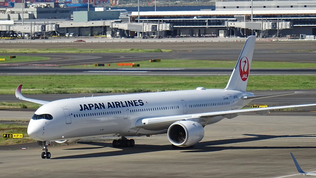 Japan Airlines Airbus A350-1000