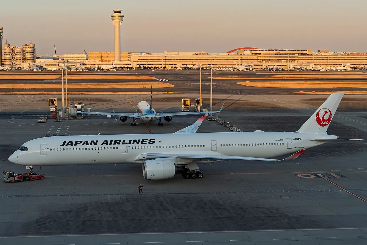 Japan Airlines Airbus A350-1000