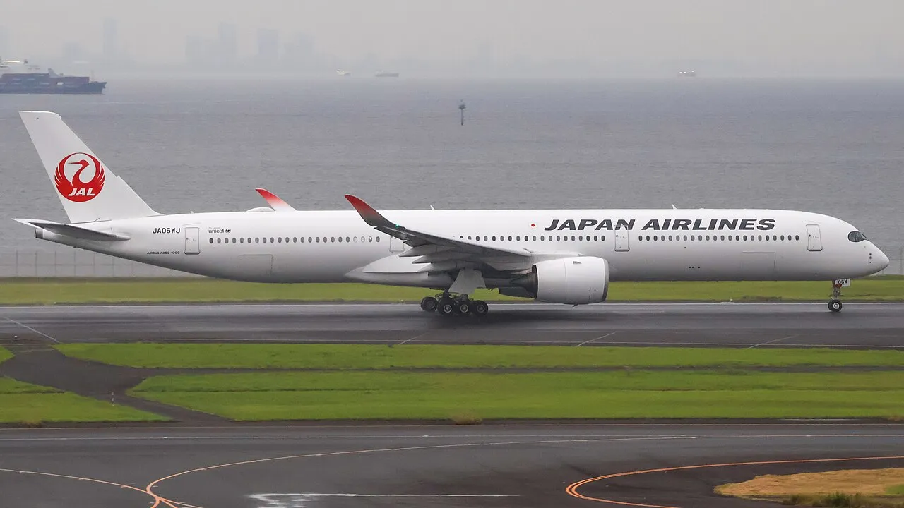 Japan Airlines Airbus A350-1000