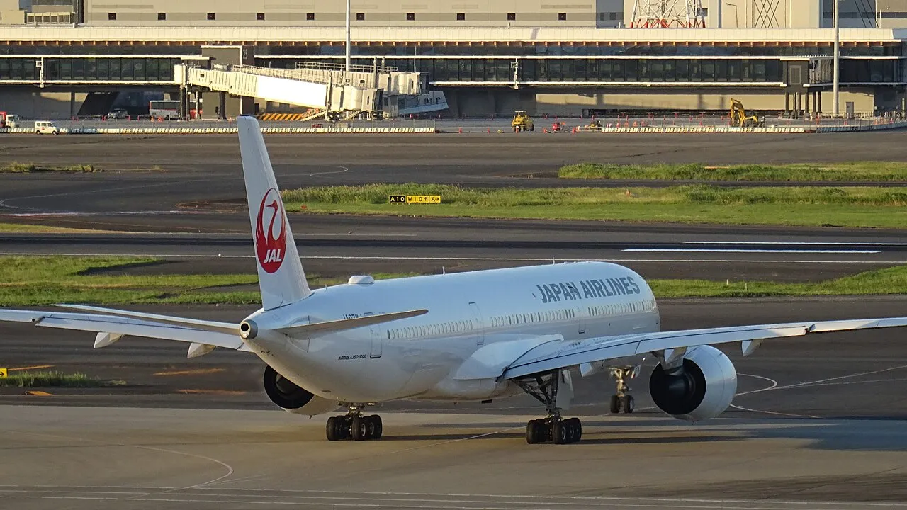 Japan Airlines Airbus A350-1000