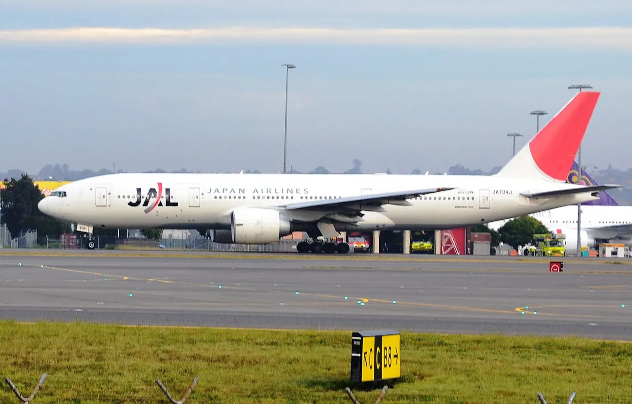 Japan Airlines Boeing 777-300ER