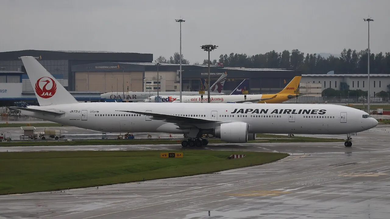 Japan Airlines Boeing 777-300ER