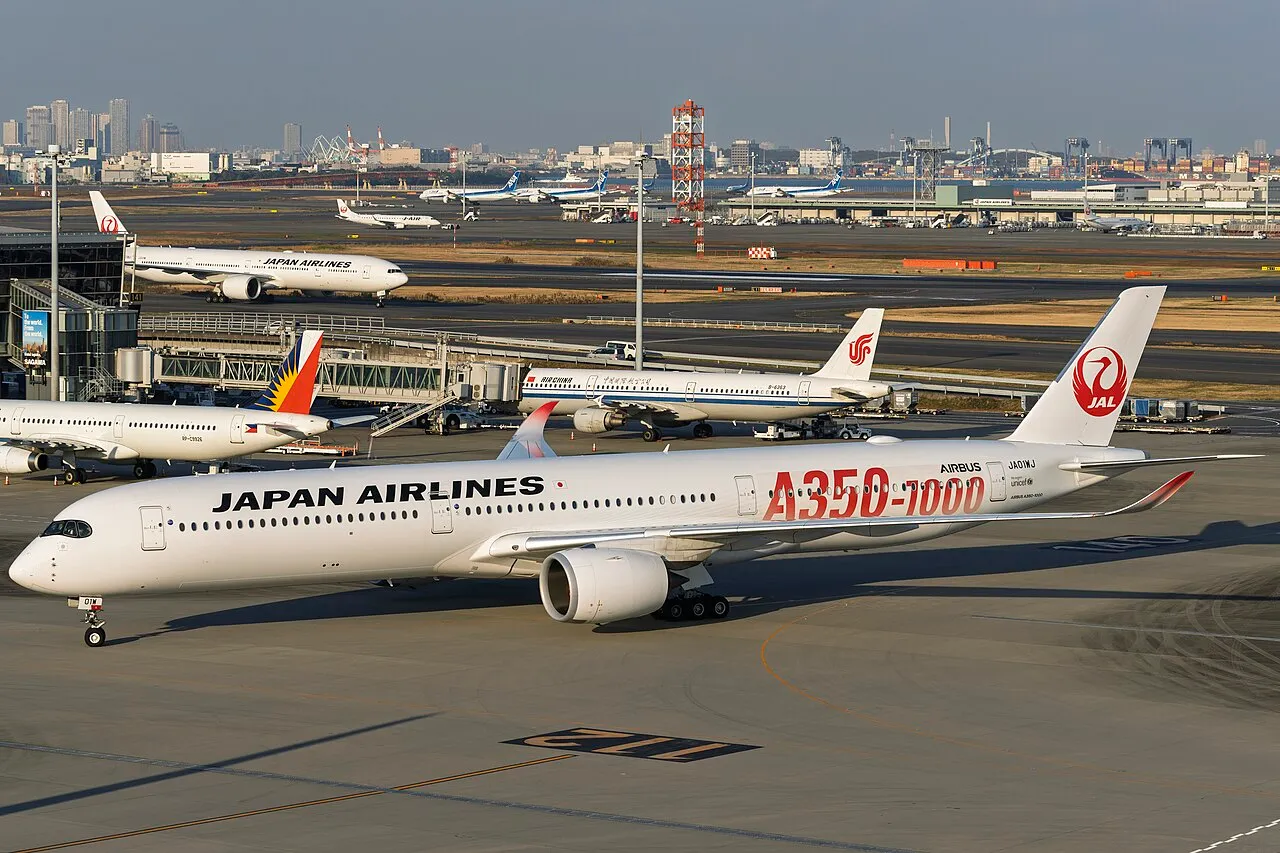 Japan Airlines Airbus A350-1000