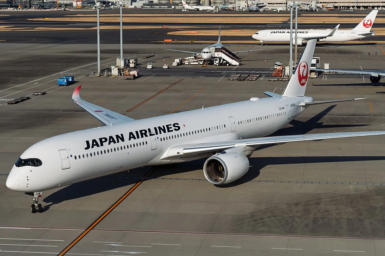 Japan Airlines Airbus A350-1000の機体参考写真