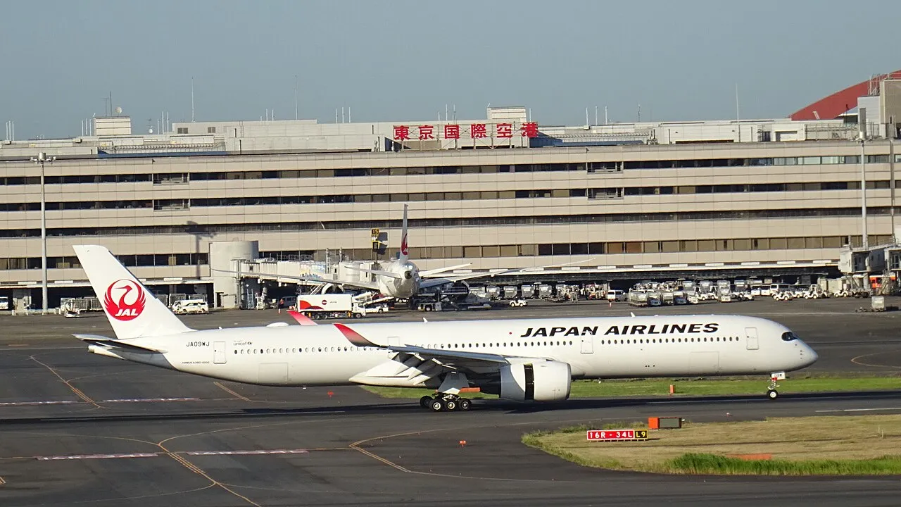 Japan Airlines Airbus A350-1000の機体参考写真