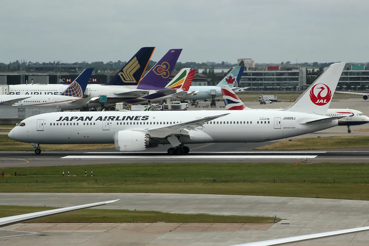 Japan Airlines Boeing 787-9の機体参考写真