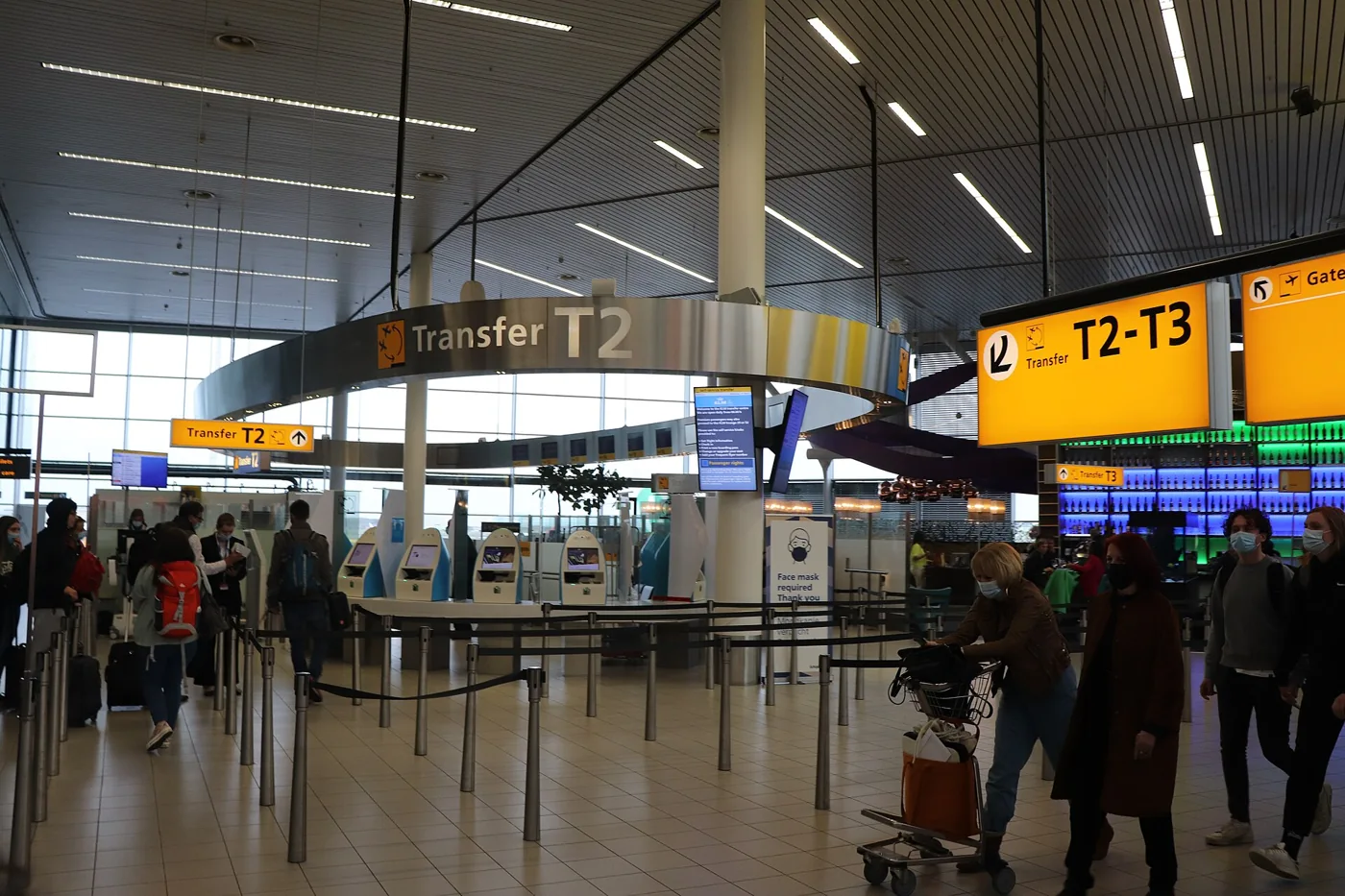 Amsterdam Schiphol · terminal interior