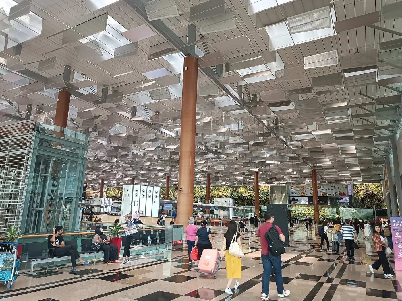 シンガポール・チャンギ空港のターミナル内