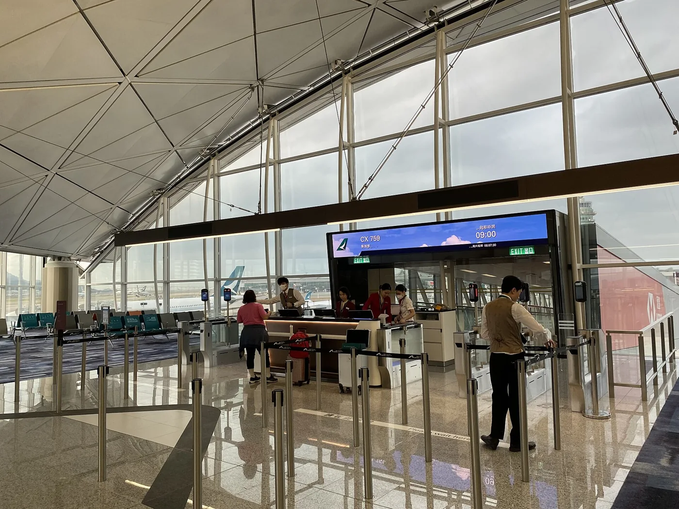 香港国際空港のターミナル内
