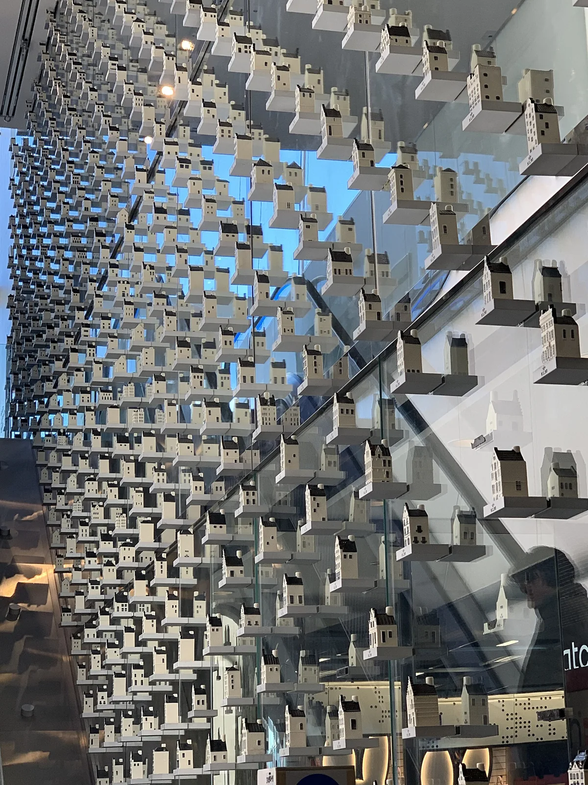 KLM Crown Lounge, Schiphol · architecture & details