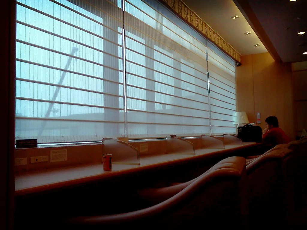 Sakura Lounge, Narita · lounge seating